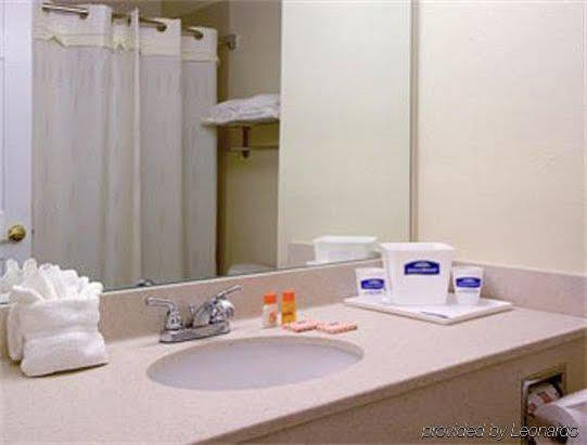 Home Inn & Suites Montgomery Ruang foto