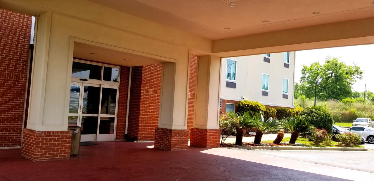 Home Inn & Suites Montgomery Bagian luar foto