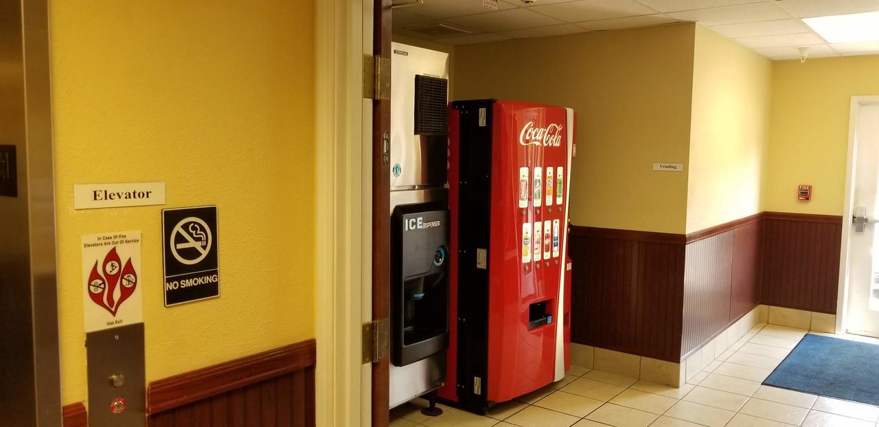 Home Inn & Suites Montgomery Bagian luar foto
