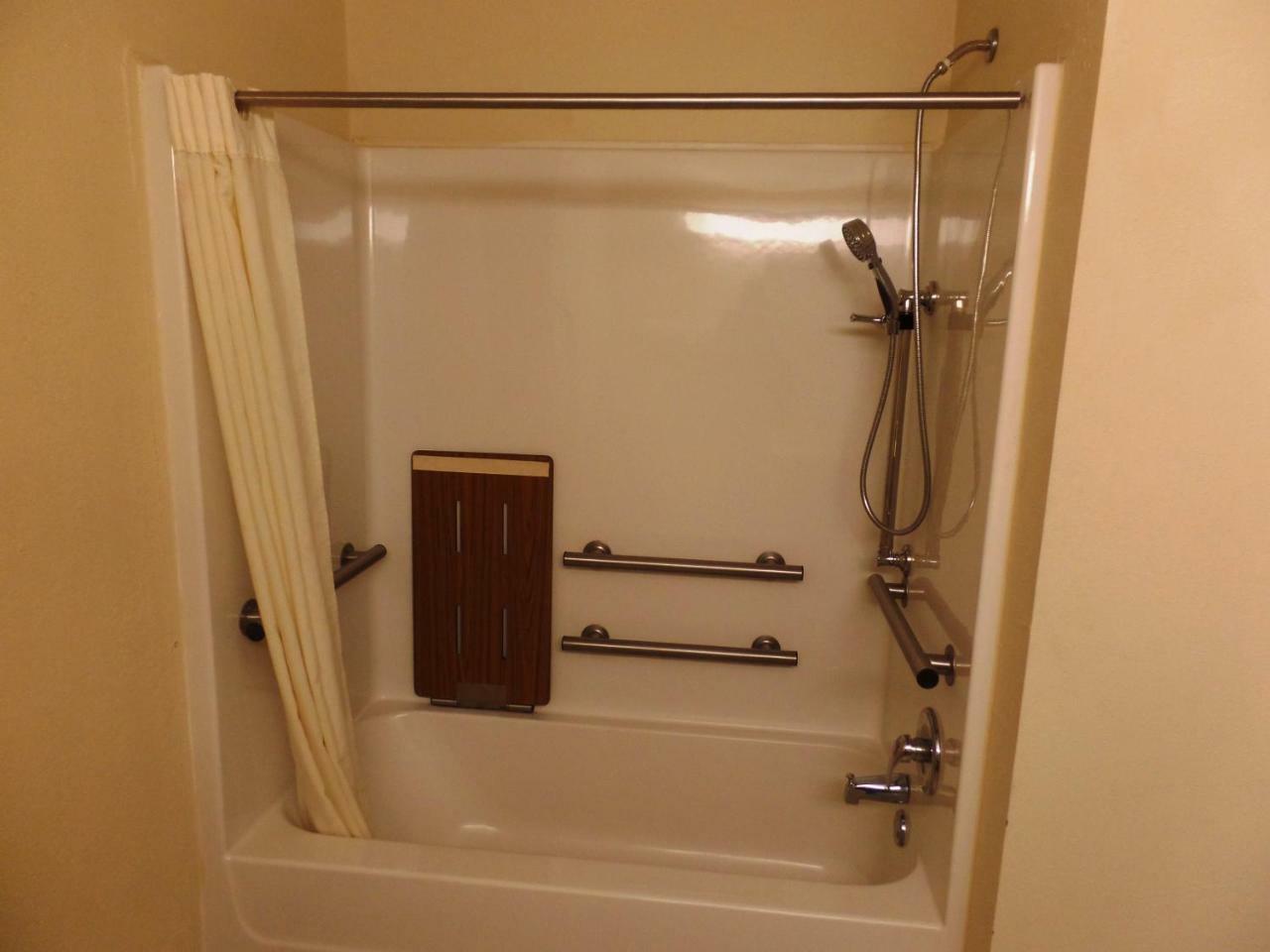 Home Inn & Suites Montgomery Bagian luar foto